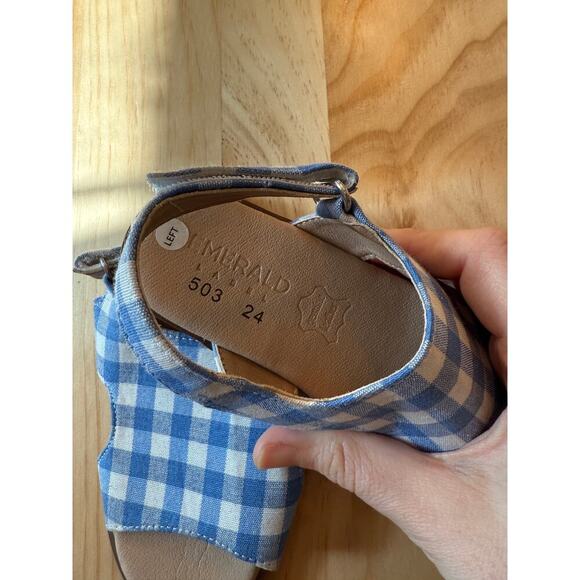 NWOB Emerald‎ SZ 7.5 US Genuine Leather Baby Girl Gingham Blue White Sandal - Picture 2 of 3